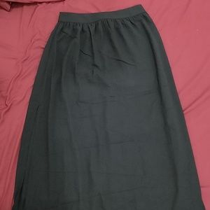 Boohoo black long skirt